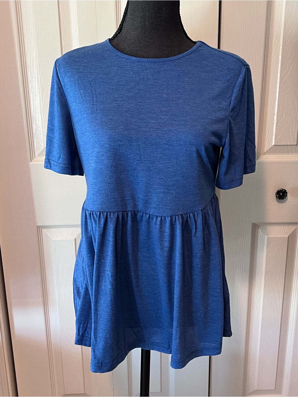 NWOT Blue Short-Sleeve Peplum Top size large